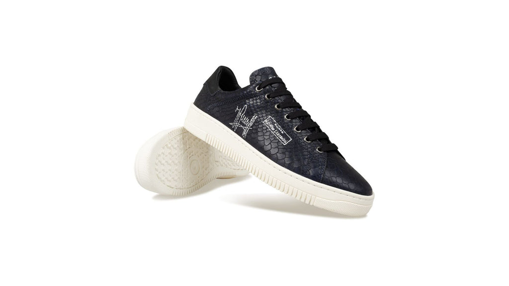 Joan Sneaker*